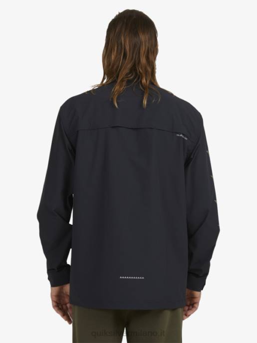 esso Quiksilver uomini camicia a maniche lunghe sotto il cielo nero HTZR1717