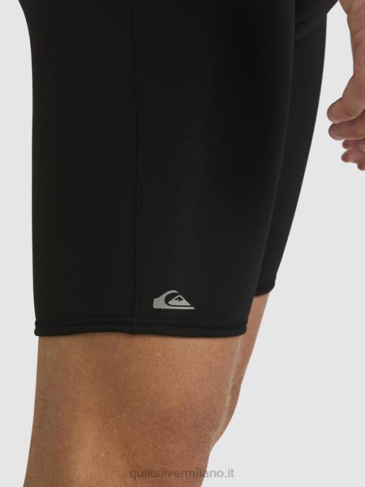 esso Quiksilver uomini 2/2mm sessioni giornaliere a manica corta con zip sul retro nero HTZR1432