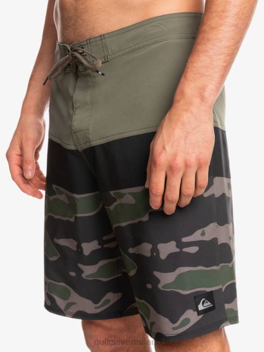 esso Quiksilver uomini Pantaloncini surfsilk panel 20 roccia caduta HTZR1460