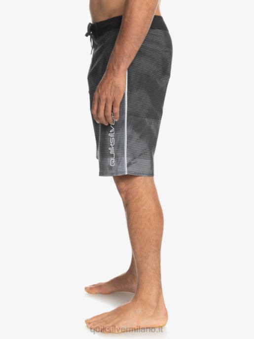 esso Quiksilver uomini Surfsilk Massive 20 Boardshorts nero HTZR1593