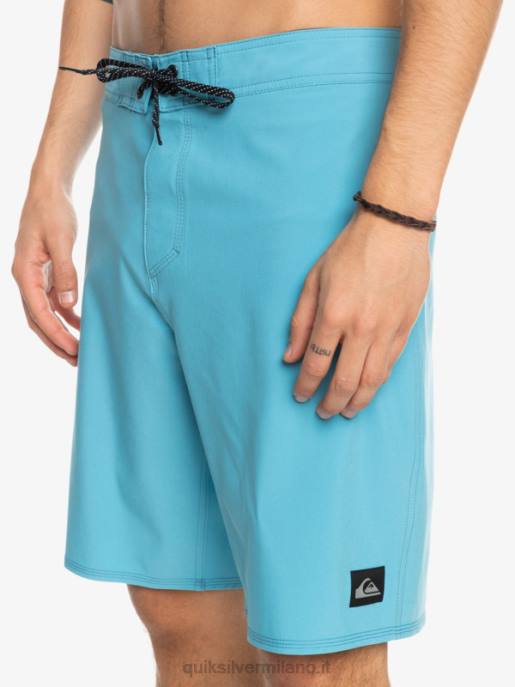 esso Quiksilver uomini Surfsilk kaimana 20 pantaloncini da surf performanti blu delfinio HTZR84