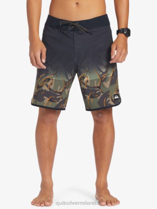esso Quiksilver uomini pantaloncini da surf Highlite Scallop 19 Quadrifoglio HTZR25