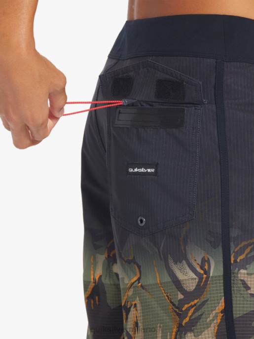 esso Quiksilver uomini pantaloncini da surf Highlite Scallop 19 Quadrifoglio HTZR25