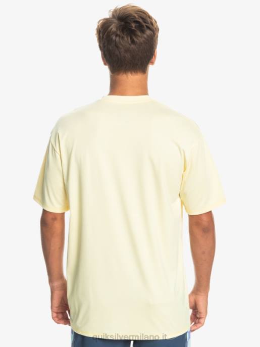 esso Quiksilver uomini t-shirt da surf upf 50 a maniche corte in erica tradizionale erica banana pallida HTZR1131